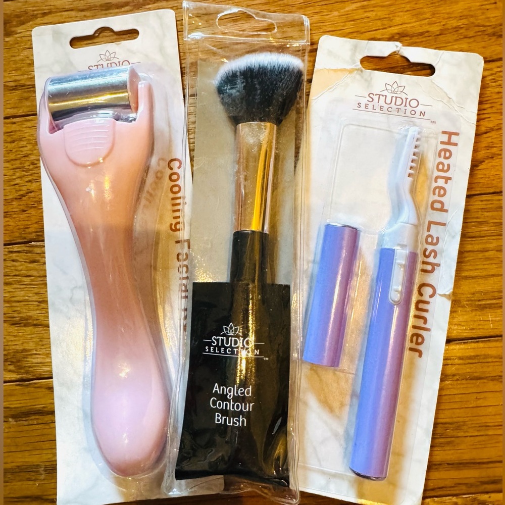 NEW Lot of 3 Studio Selection Cooling Facial Roller, Lash Curler and Brush